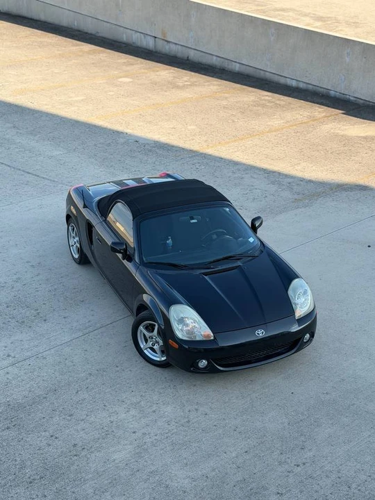 2003 Toyota MR2 Spyder/MR-S - Image 11 of 18