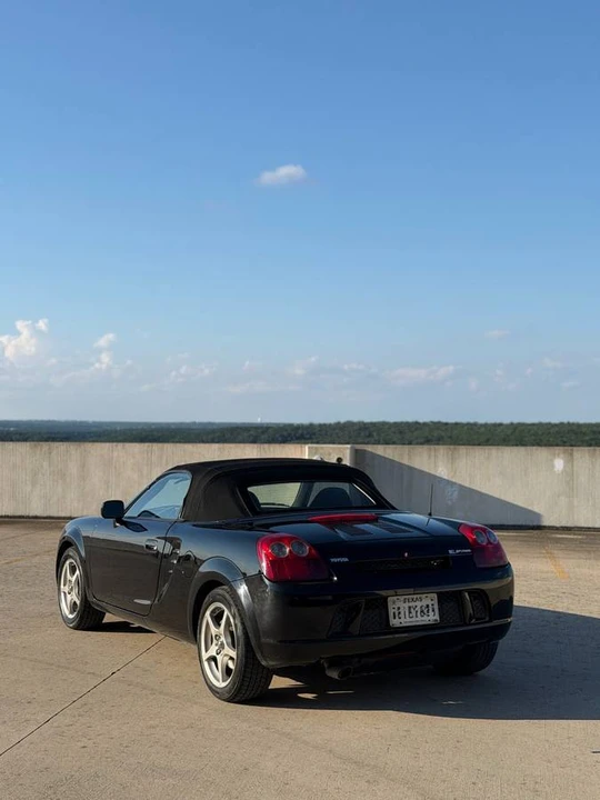 2003 Toyota MR2 Spyder/MR-S - Image 3 of 12