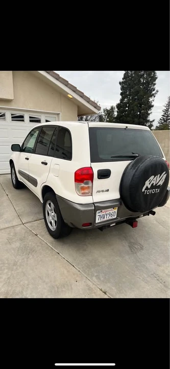 2002 Toyota RAV4 2nd Gen - Image 4 of 4