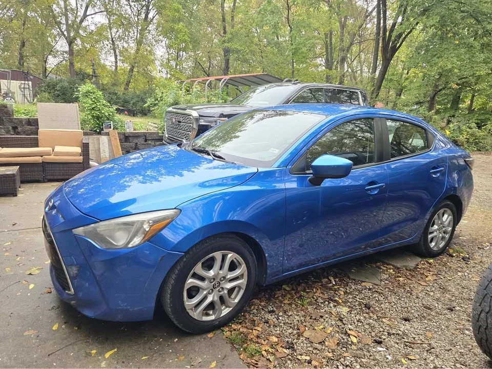 2016 Toyota Yaris - Image 4 of 4
