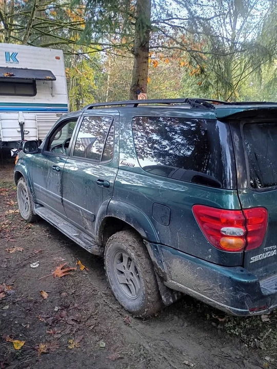 2003 Toyota Sequoia 1st Gen - Image 2 of 3