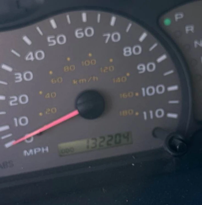 2002 Toyota Sequoia 1st Gen - Image 2 of 7