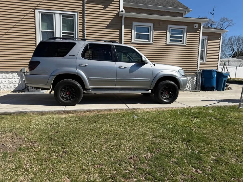 2006 Toyota Sequoia 1st Gen - Image 3 of 10