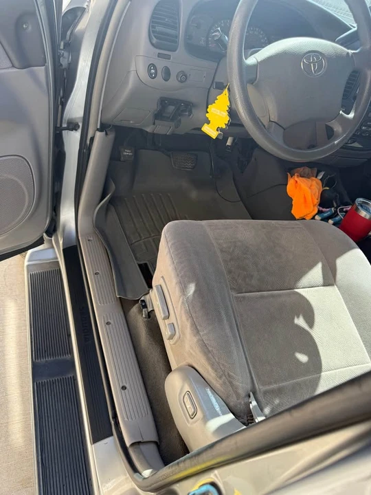 2006 Toyota Sequoia 1st Gen - Image 10 of 10