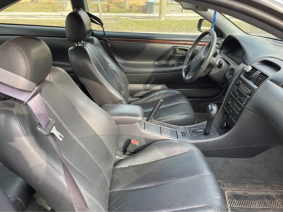Toyota Solara - Image 7 of 10