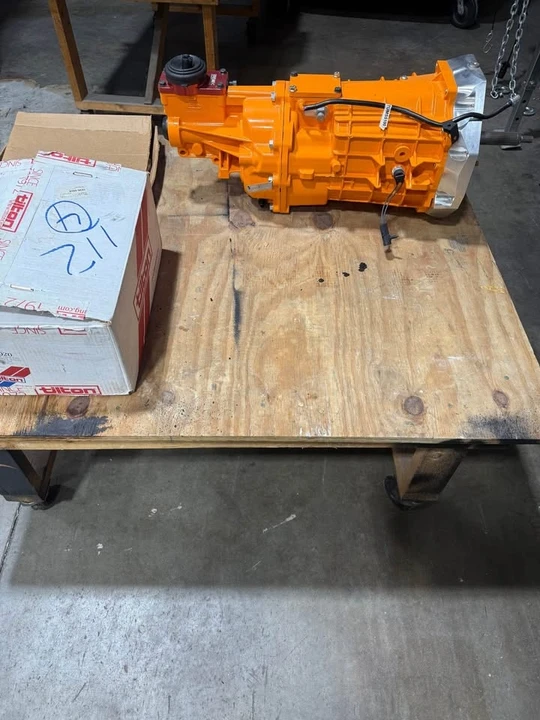 Parts & Memorabilia Gearboxes - Image 3 of 9