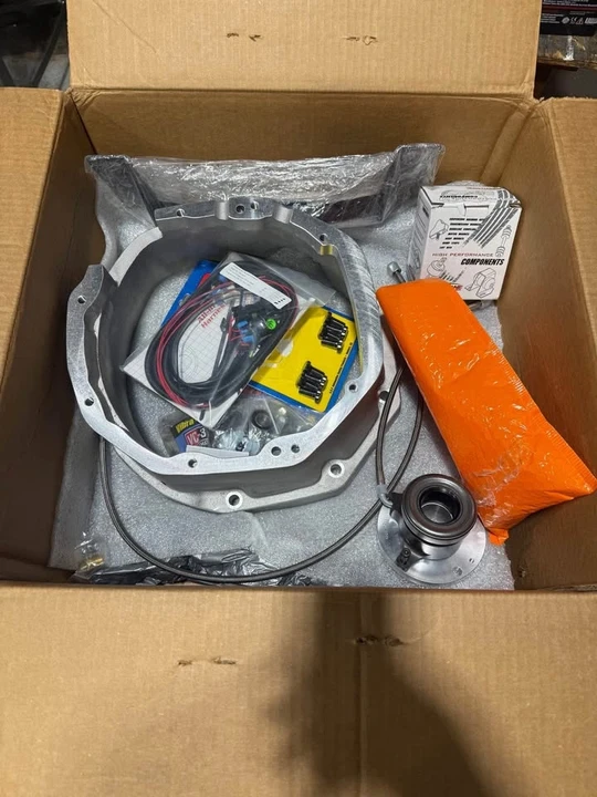 Parts & Memorabilia Gearboxes - Image 7 of 9