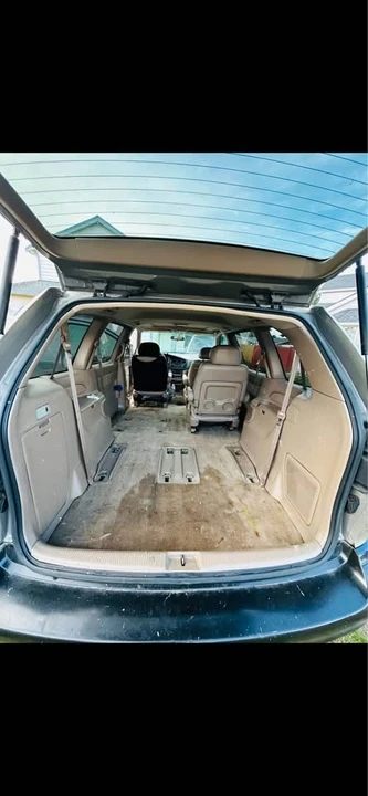 Toyota HiAce - Image 5 of 7