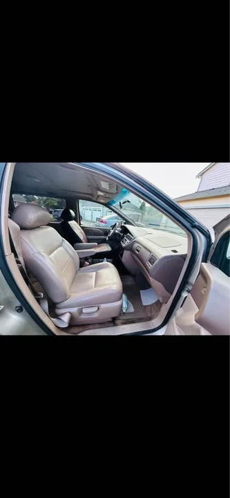 Toyota HiAce - Image 7 of 7