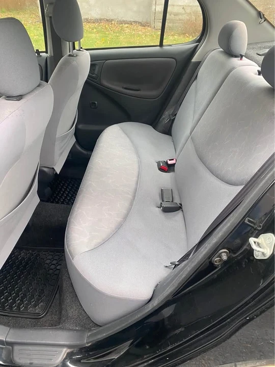 2005 Toyota Echo - Image 2 of 5
