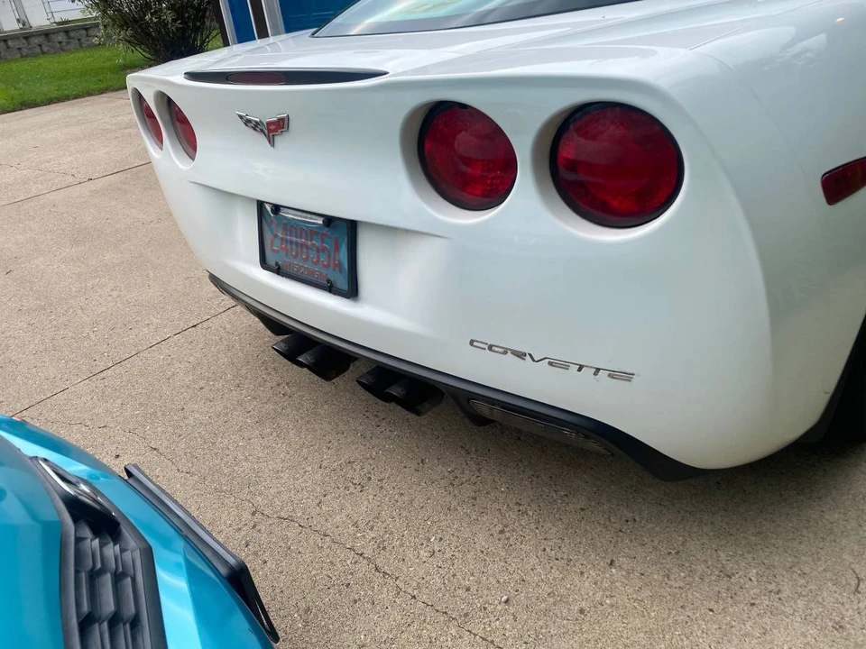 2005 Chevrolet Corvette C6 - Image 2 of 20