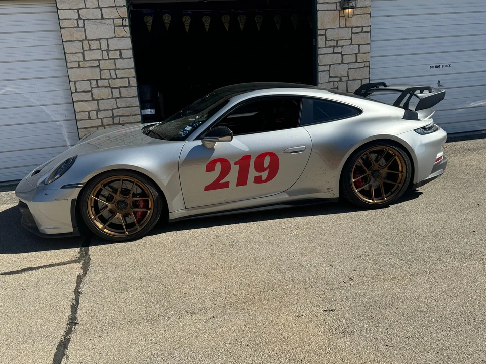 2022 Porsche 992 GT3 - Image 6 of 7