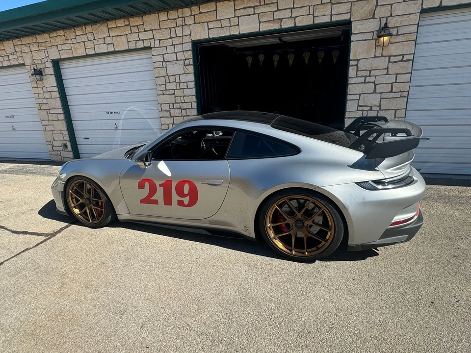 2022 Porsche 992 GT3 - Image 5 of 7