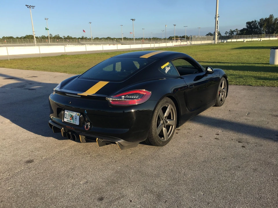 2014 Porsche 981 Cayman S - Image 3 of 11