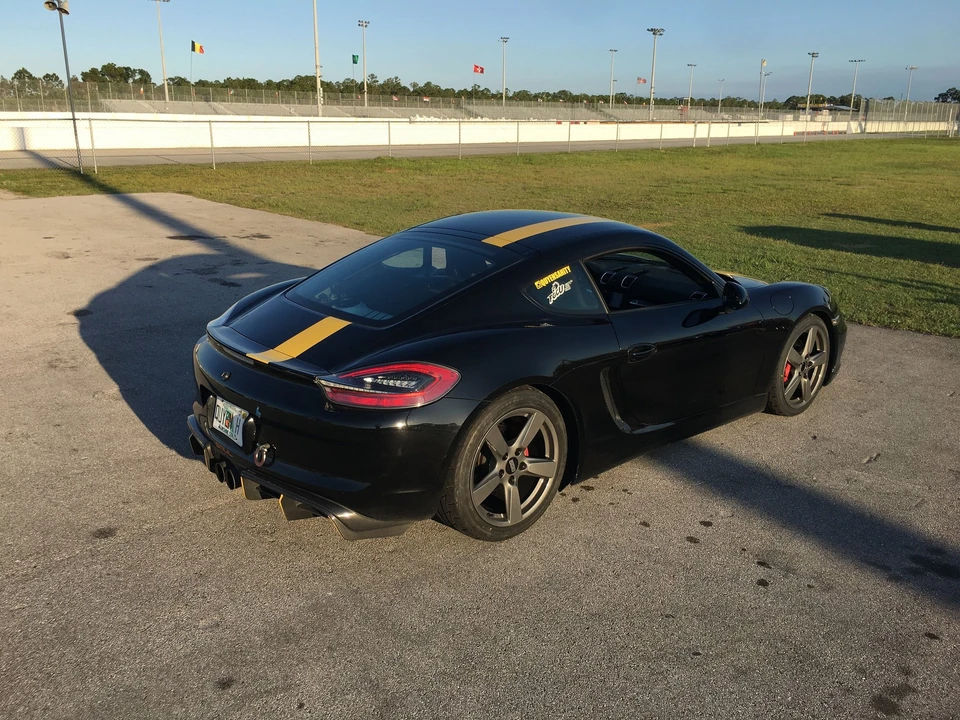 2014 Porsche 981 Cayman S - Image 4 of 11