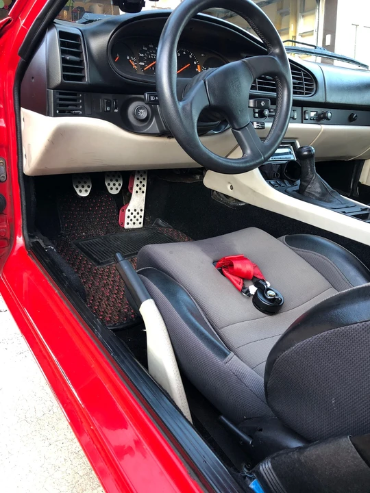 1990 Porsche 944 S2 - Image 9 of 18