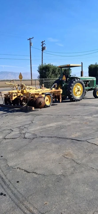 John Deere - Image 2 of 4