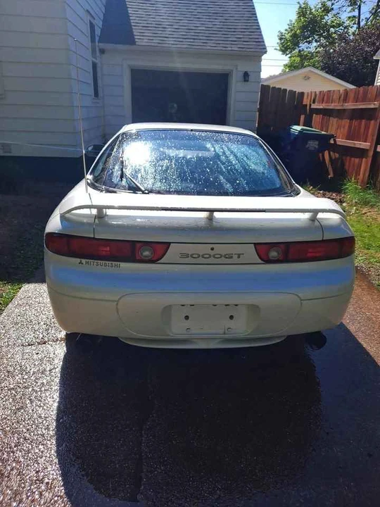 1995 Mitsubishi 3000GT Series 2 - Image 2 of 9