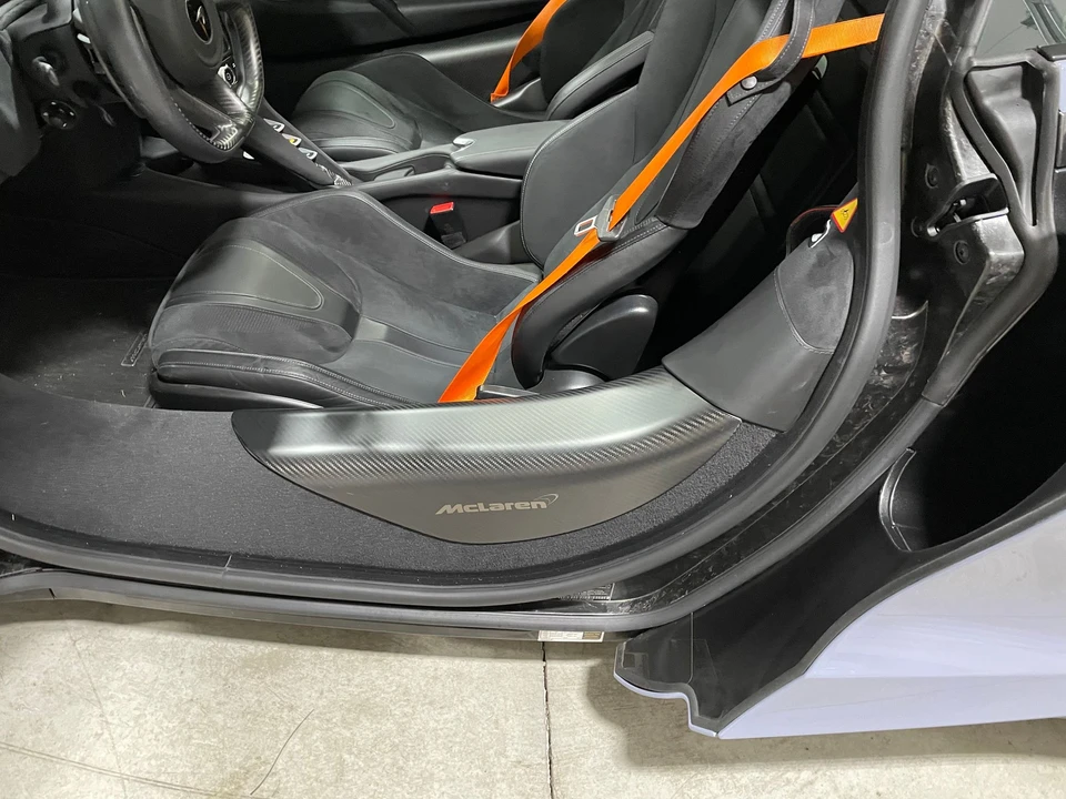 2019 McLaren 720S - Image 8 of 9