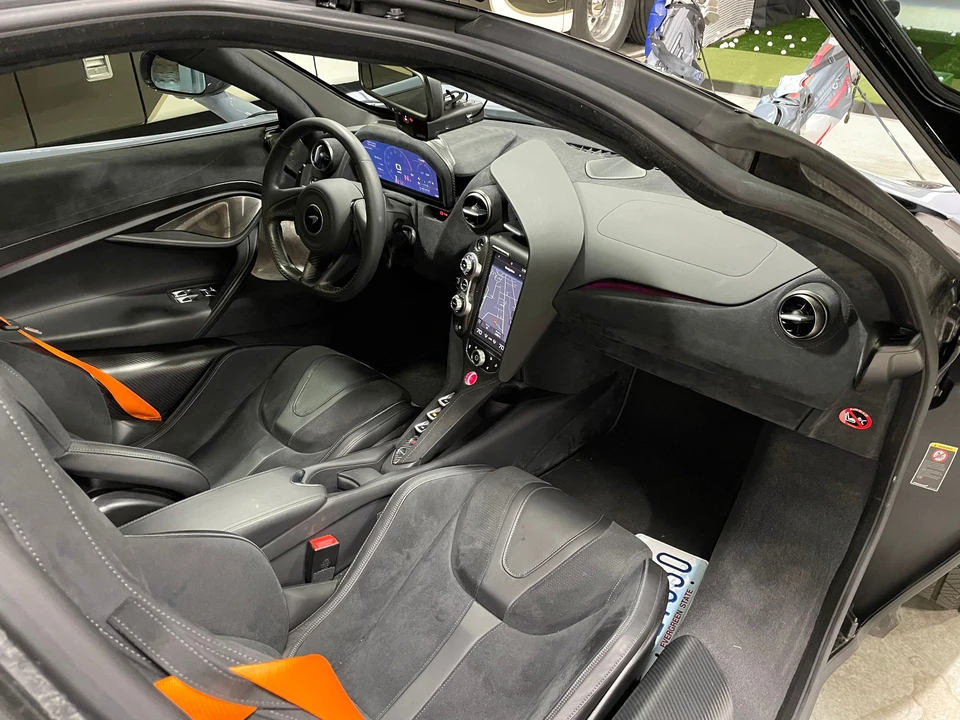 2019 McLaren 720S - Image 7 of 9