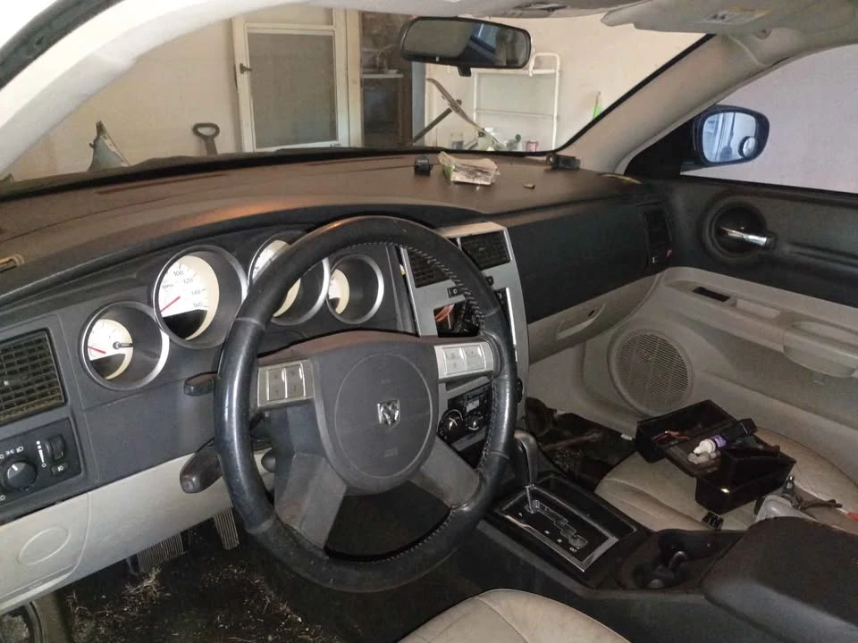 2005 Dodge Magnum SRT8 2nd Gen - Image 3 of 3