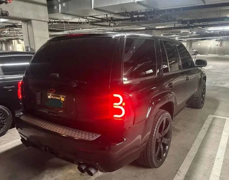 2006 Chevrolet Trailblazer - Image 2 of 3