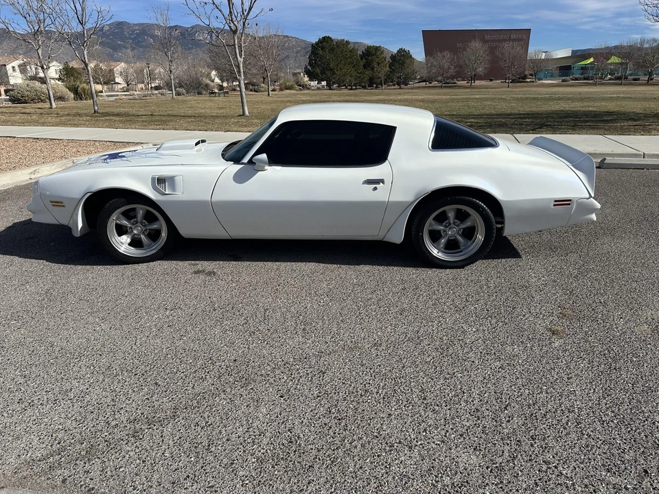 1978 Pontiac Firebird Esprit 2nd Gen - Image 17 of 31