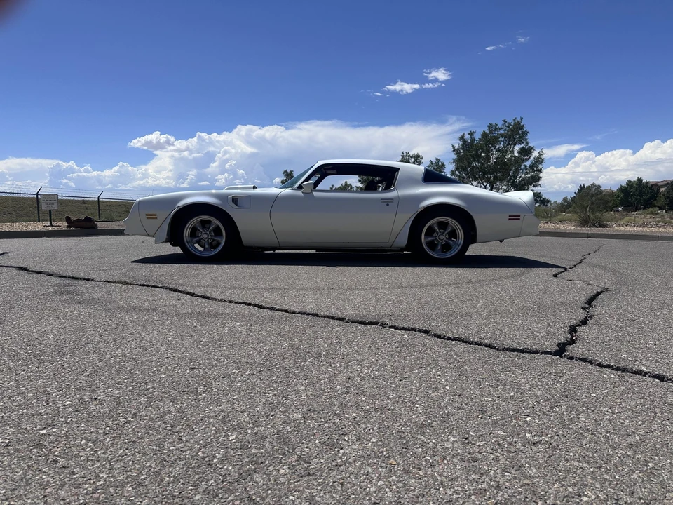 1978 Pontiac Firebird Esprit 2nd Gen - Image 15 of 31