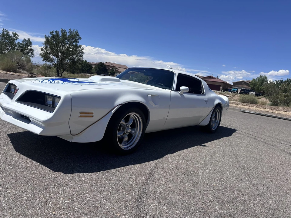 1978 Pontiac Firebird Esprit 2nd Gen - Image 10 of 31