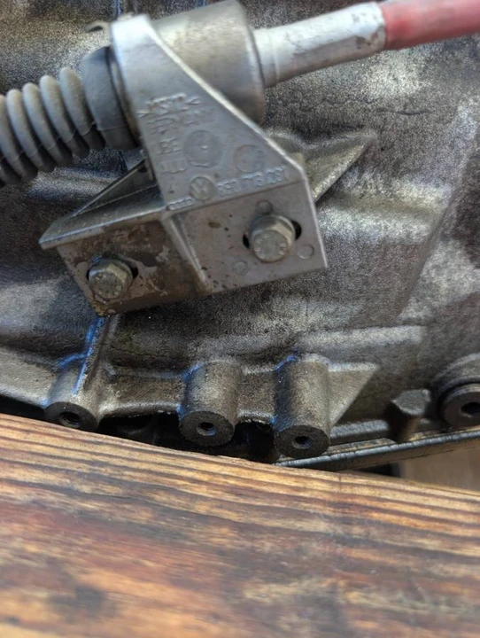 2008 Parts & Memorabilia Gearboxes - Image 7 of 17