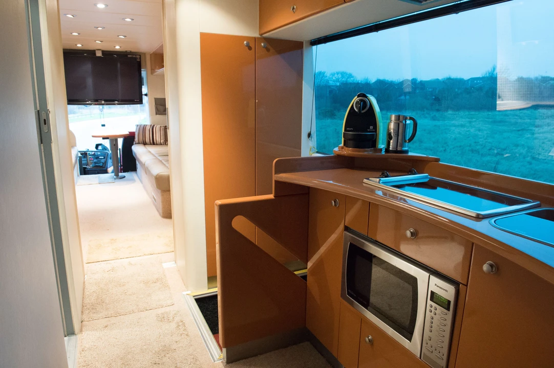 Iveco - Image 13 of 22