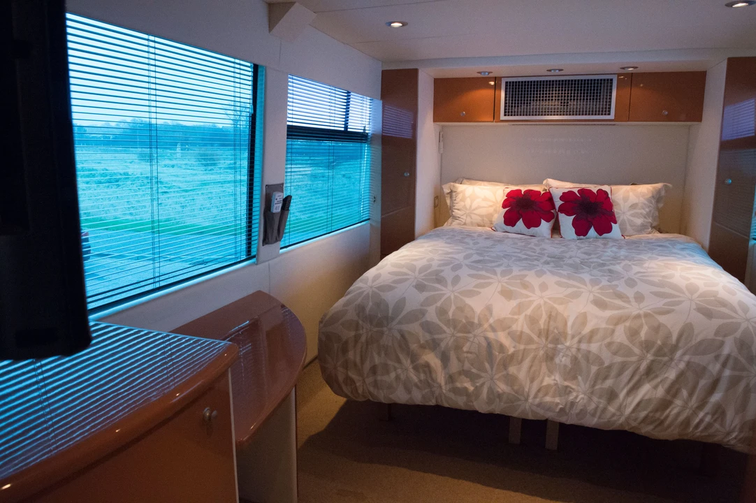 Iveco - Image 16 of 22