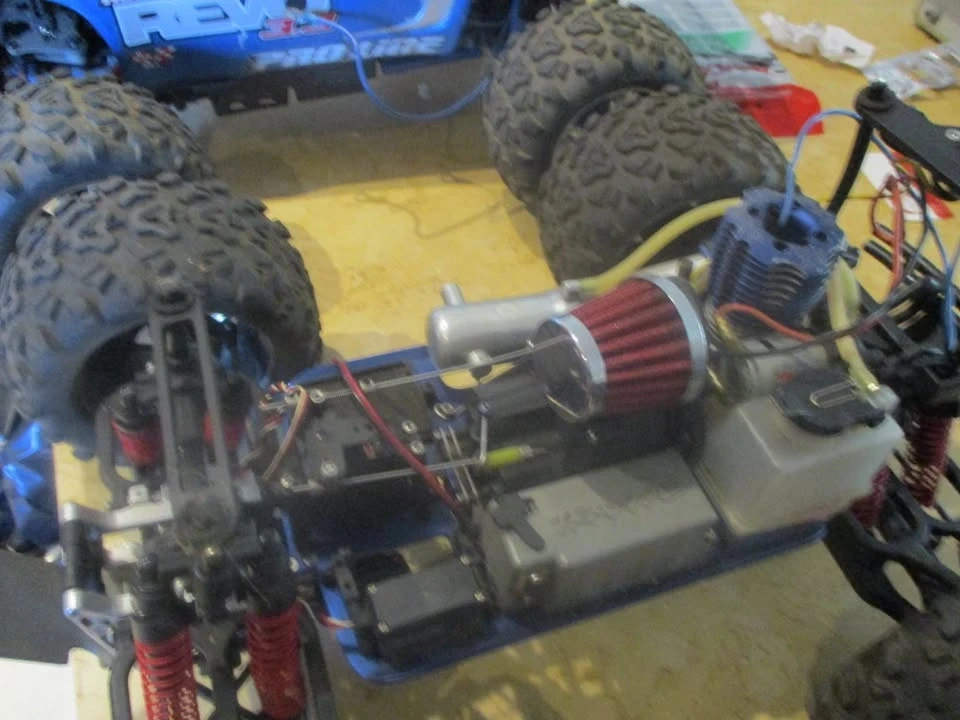 Parts & Memorabilia Scale Models - Image 3 of 9