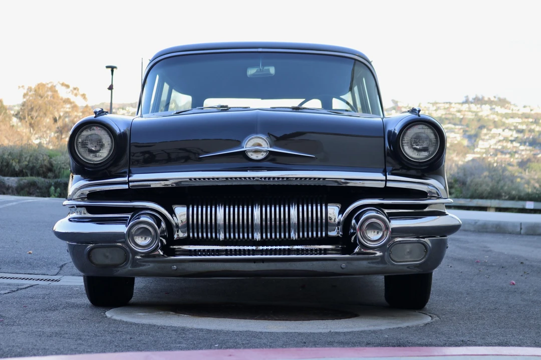 1957 Pontiac Chieftain - Image 28 of 31