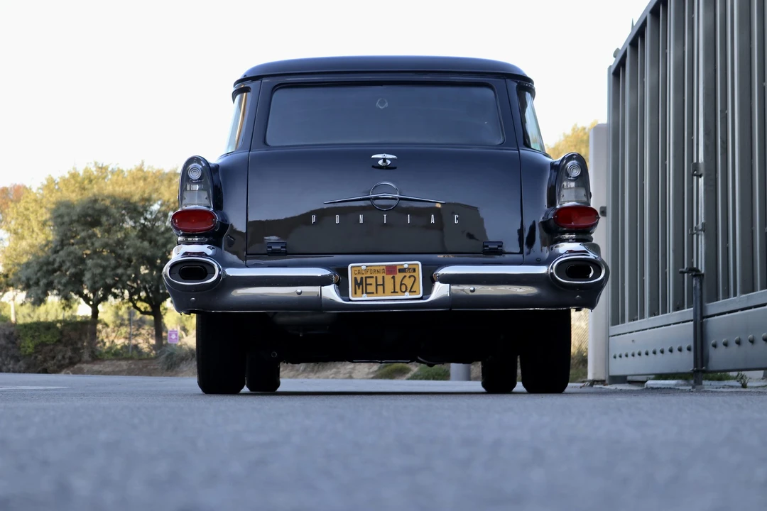1957 Pontiac Chieftain - Image 18 of 31