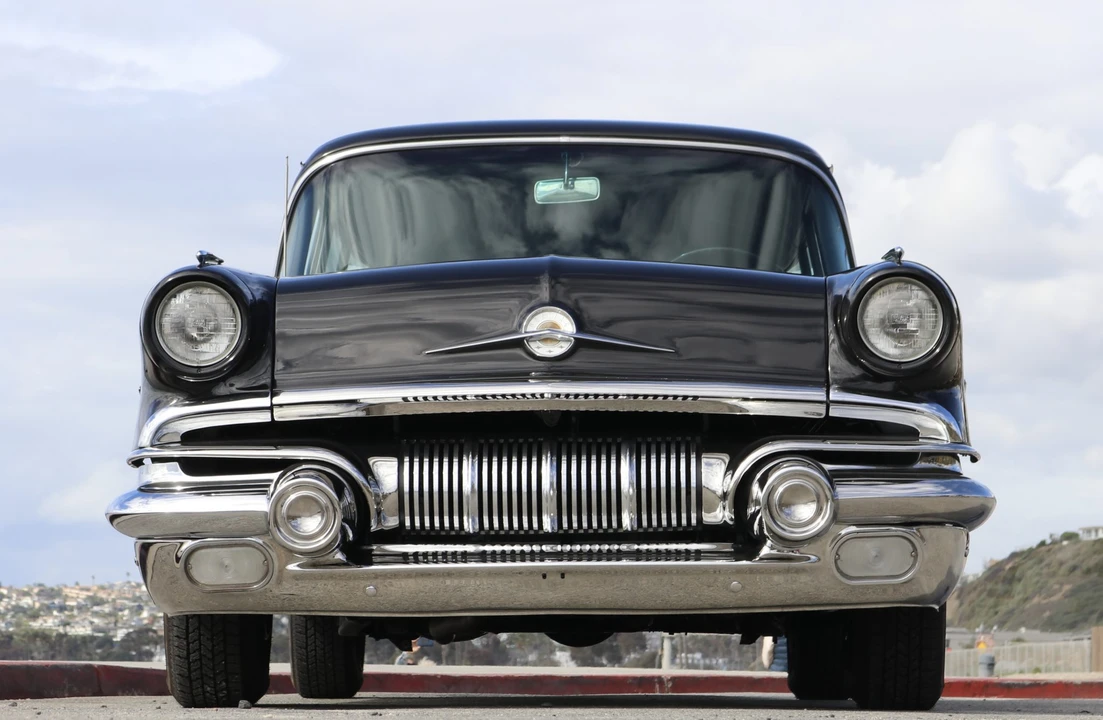 1957 Pontiac Chieftain - Image 29 of 31