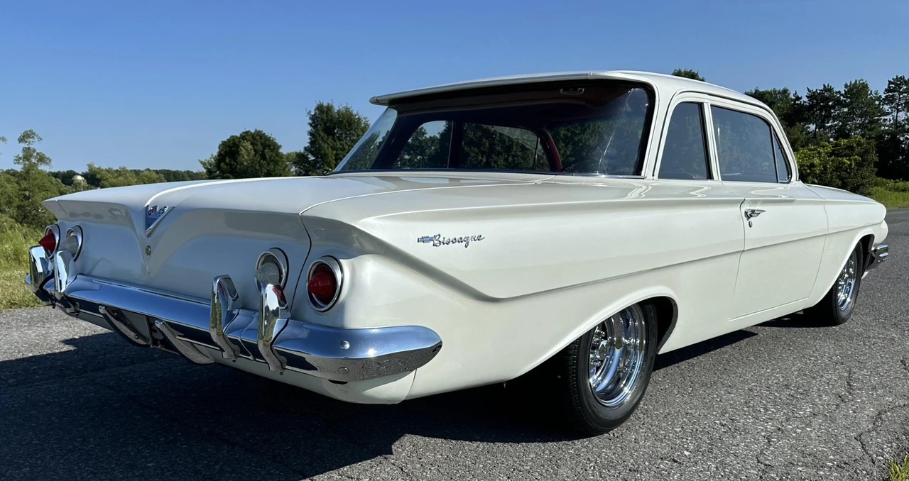 1961 Chevrolet Biscayne - Image 25 of 31