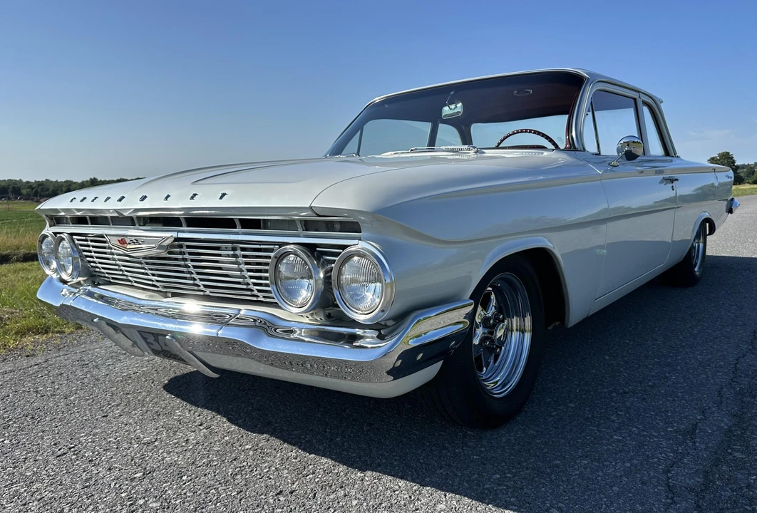 1961 Chevrolet Biscayne - Image 3 of 31