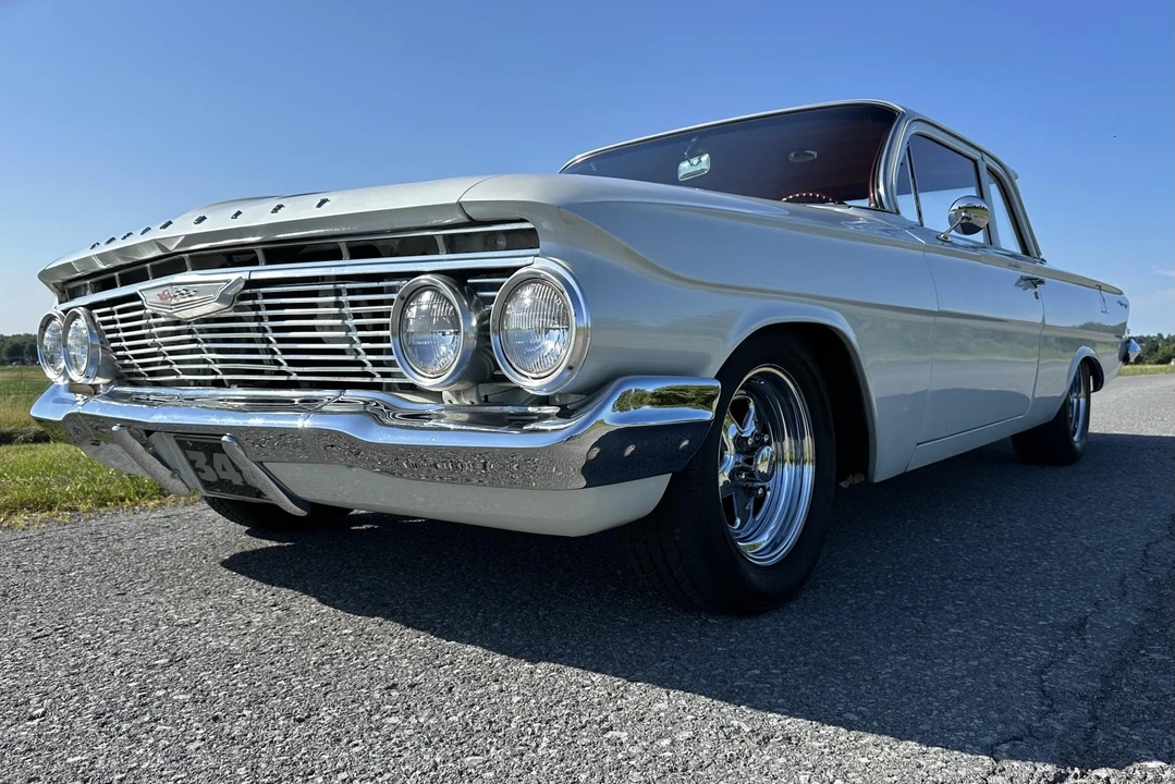 1961 Chevrolet Biscayne - Image 2 of 31