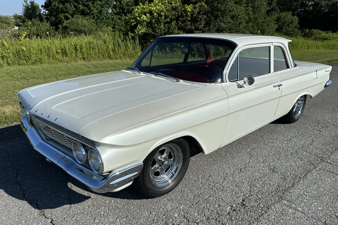 1961 Chevrolet Biscayne - Image 5 of 31