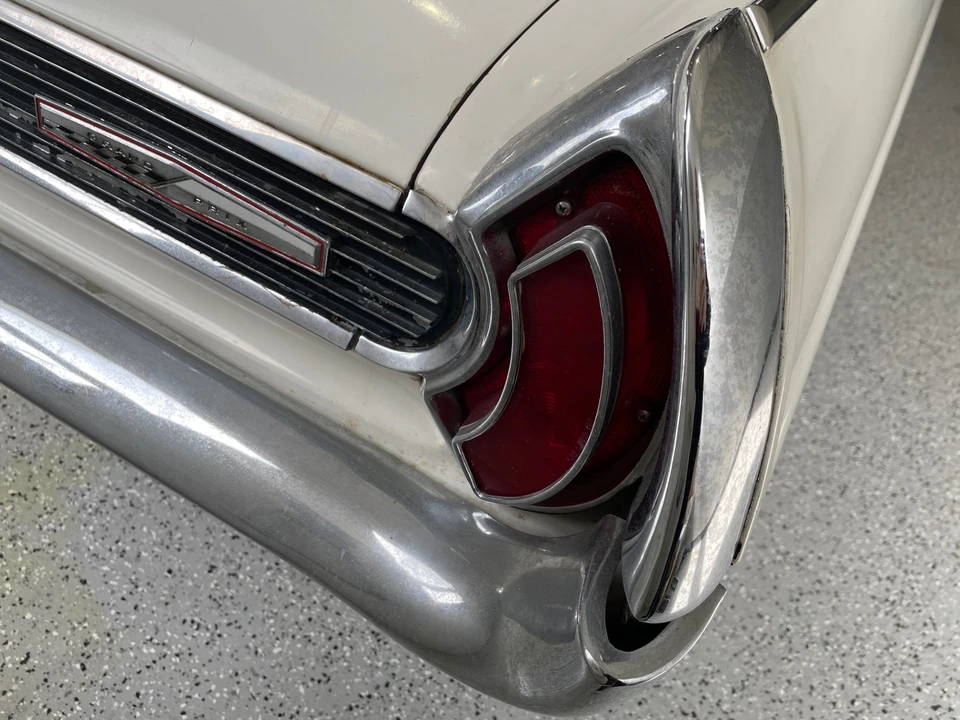 1962 Pontiac Grand Prix 1st Gen - Image 19 of 31