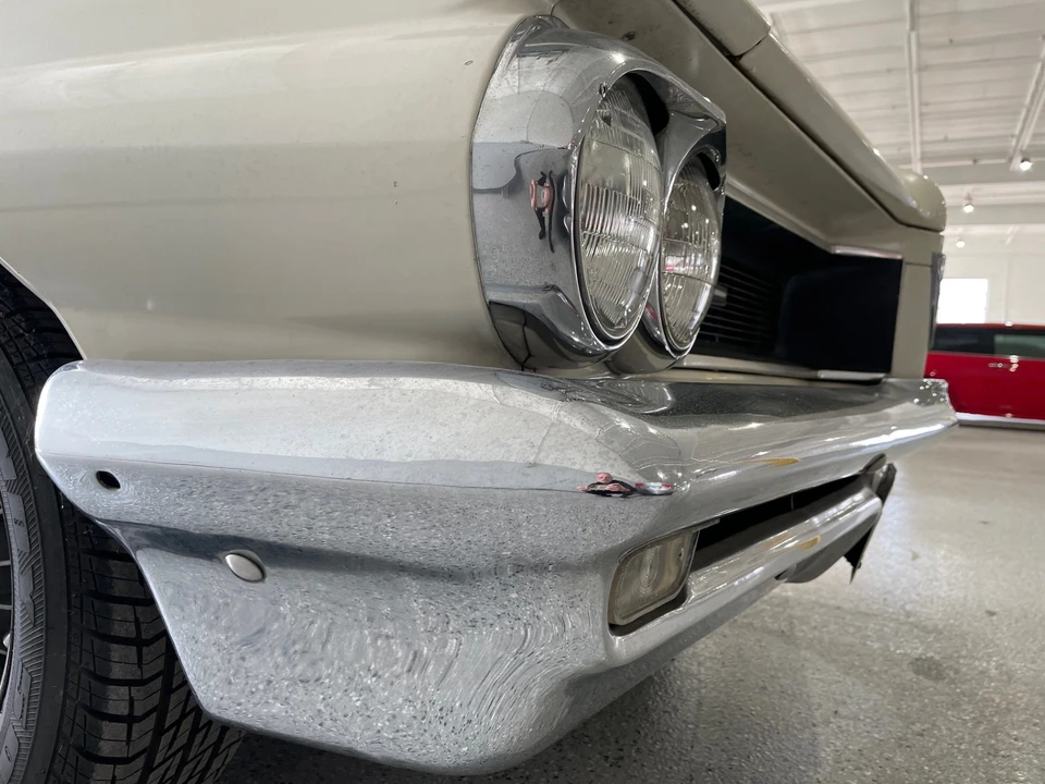 1962 Pontiac Grand Prix 1st Gen - Image 10 of 31