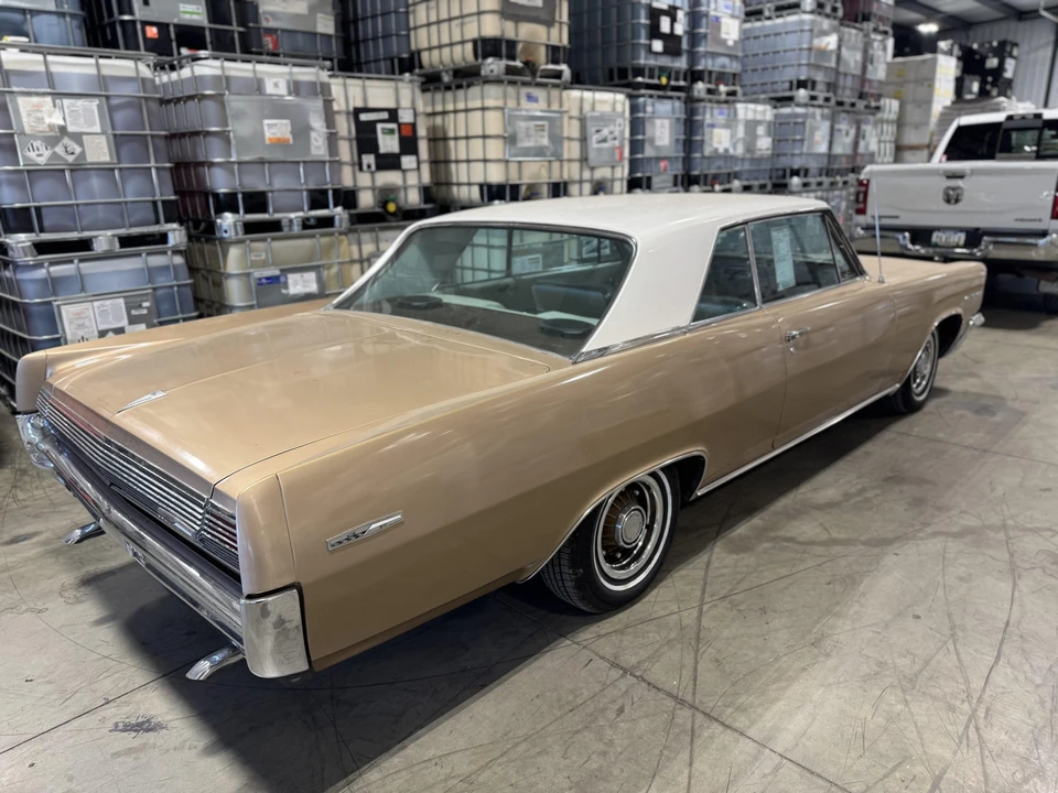 1963 Pontiac Grand Prix 1st Gen - Image 10 of 31