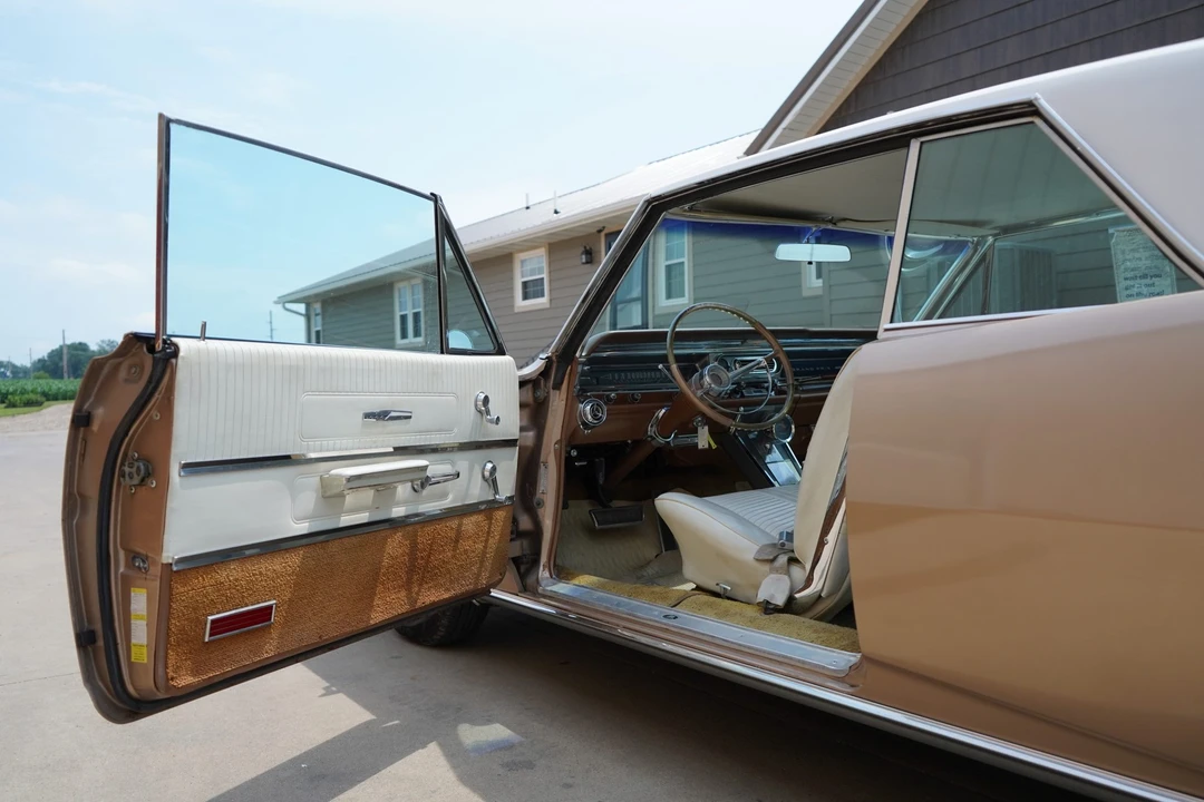 1963 Pontiac Grand Prix 1st Gen - Image 15 of 31