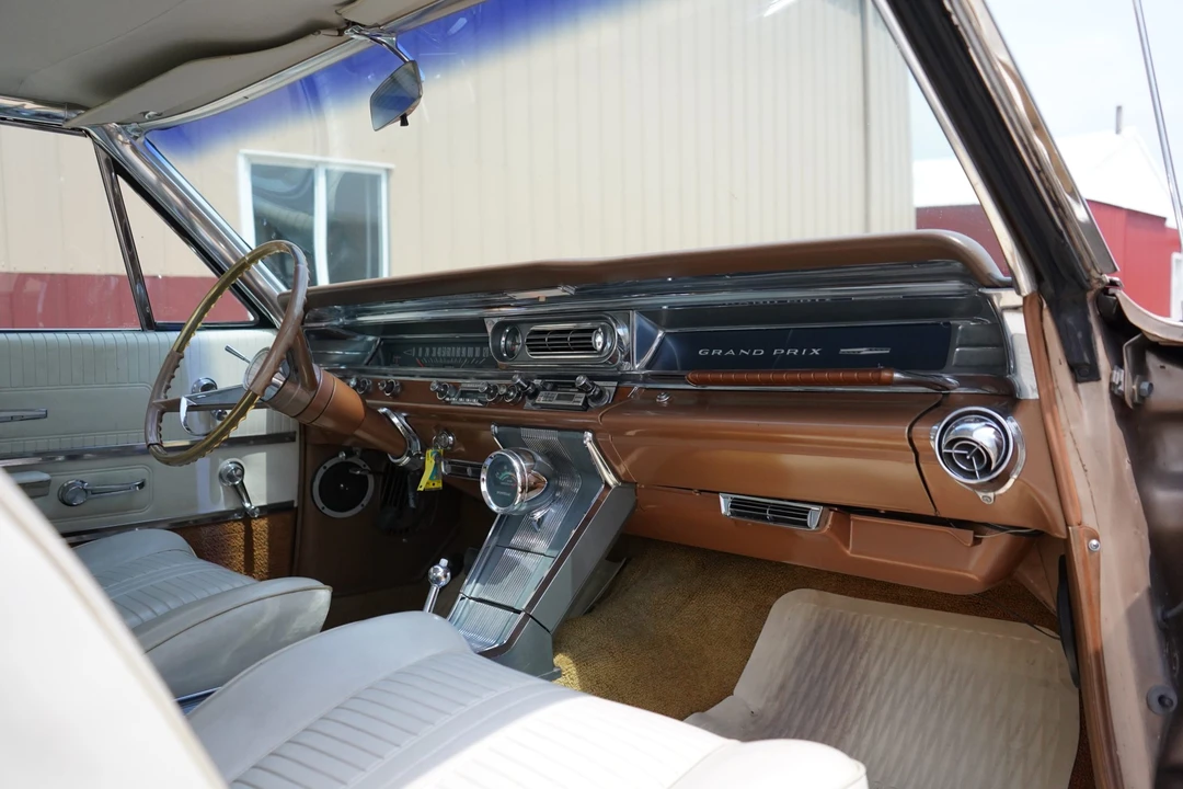 1963 Pontiac Grand Prix 1st Gen - Image 20 of 31