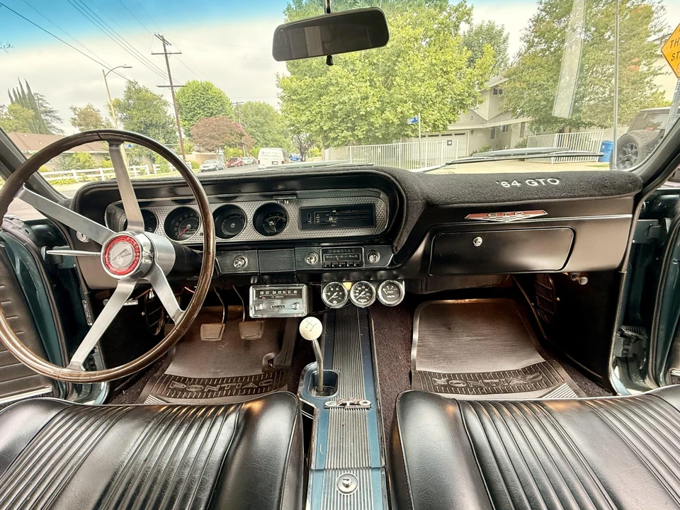 1964 Pontiac GTO 1st Gen - Image 24 of 31