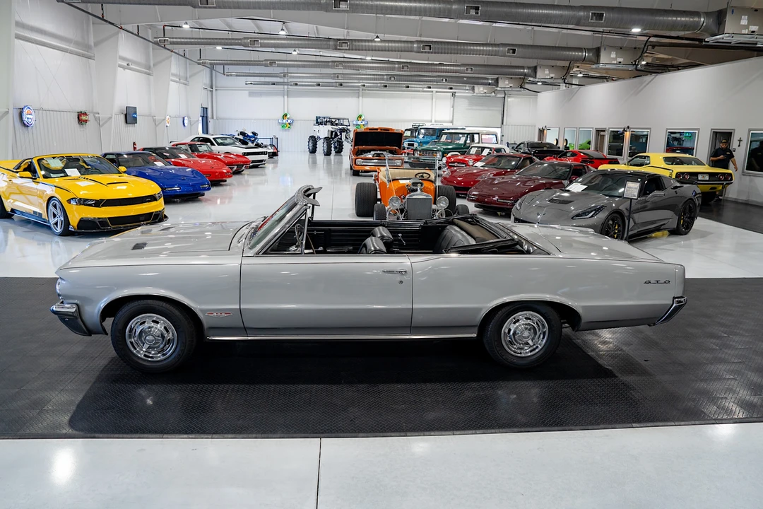 1964 Pontiac Tempest - Image 9 of 31