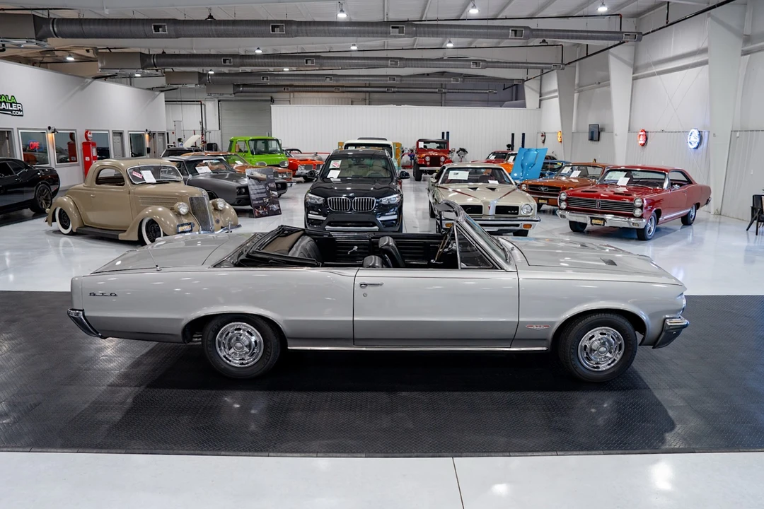 1964 Pontiac Tempest - Image 16 of 31