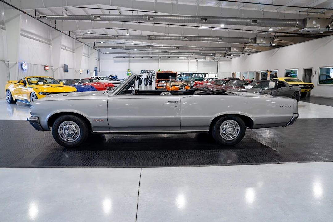 1964 Pontiac Tempest - Image 8 of 31