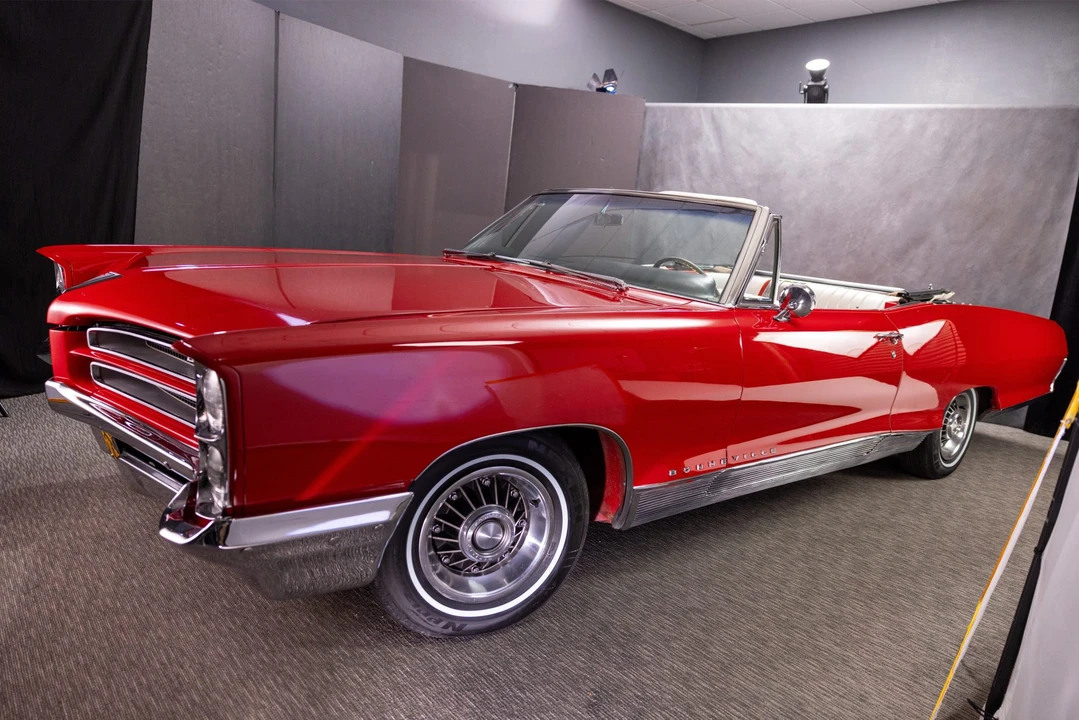 1966 Pontiac - Image 13 of 31